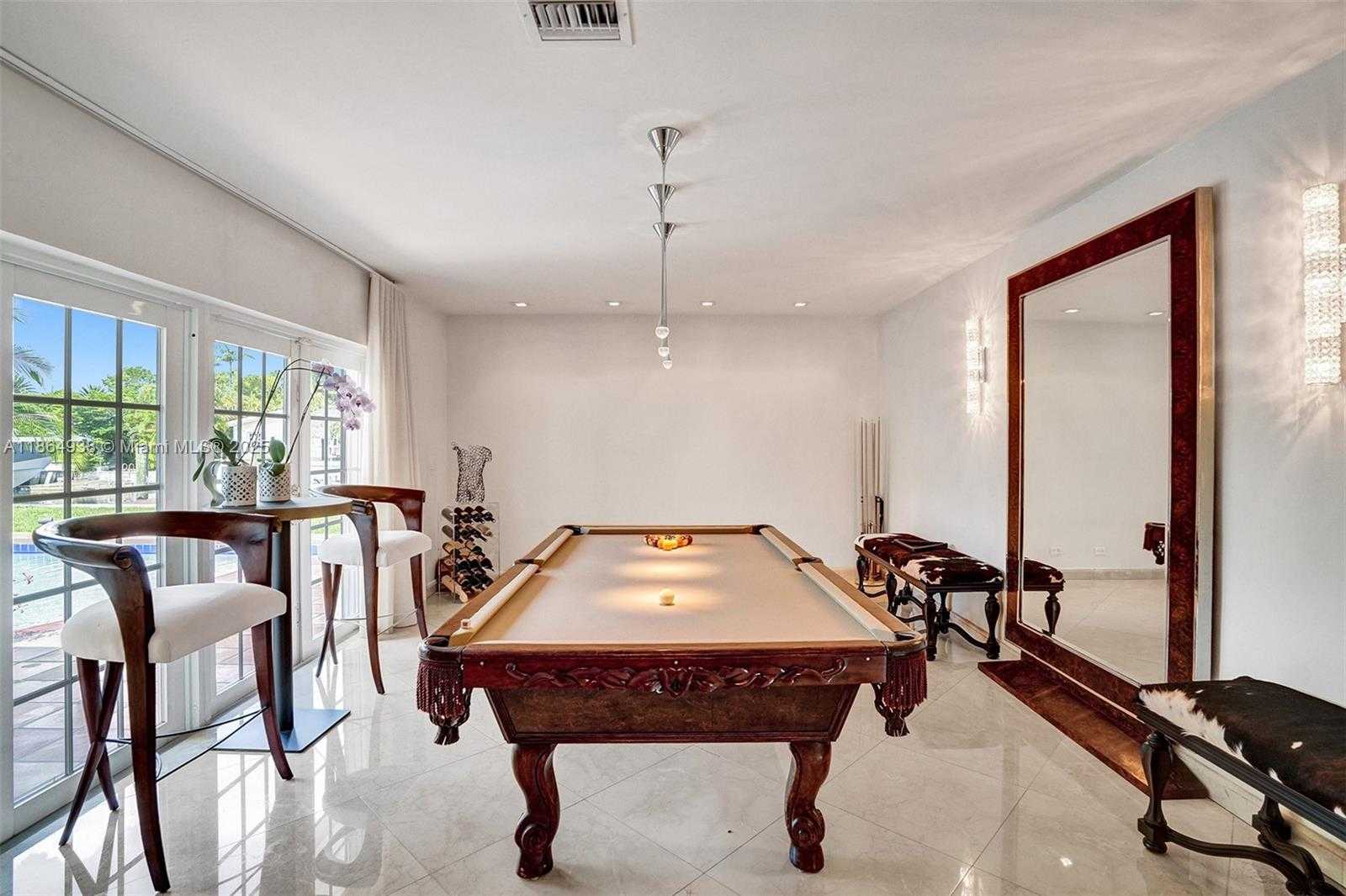 Small Image of 12840 HICKORY RD, North Miami Number 12