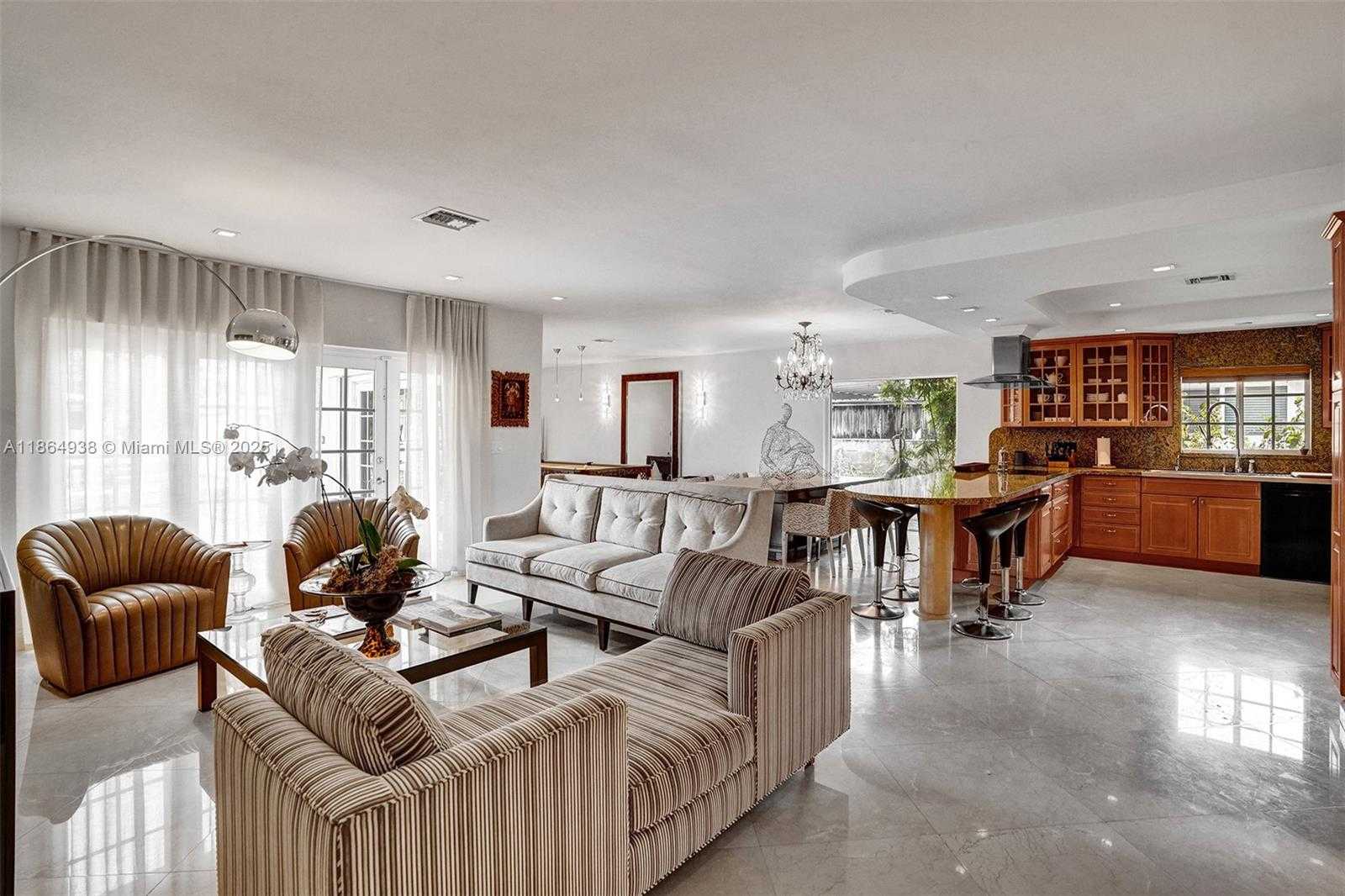 Small Image of 12840 HICKORY RD, North Miami Number 8