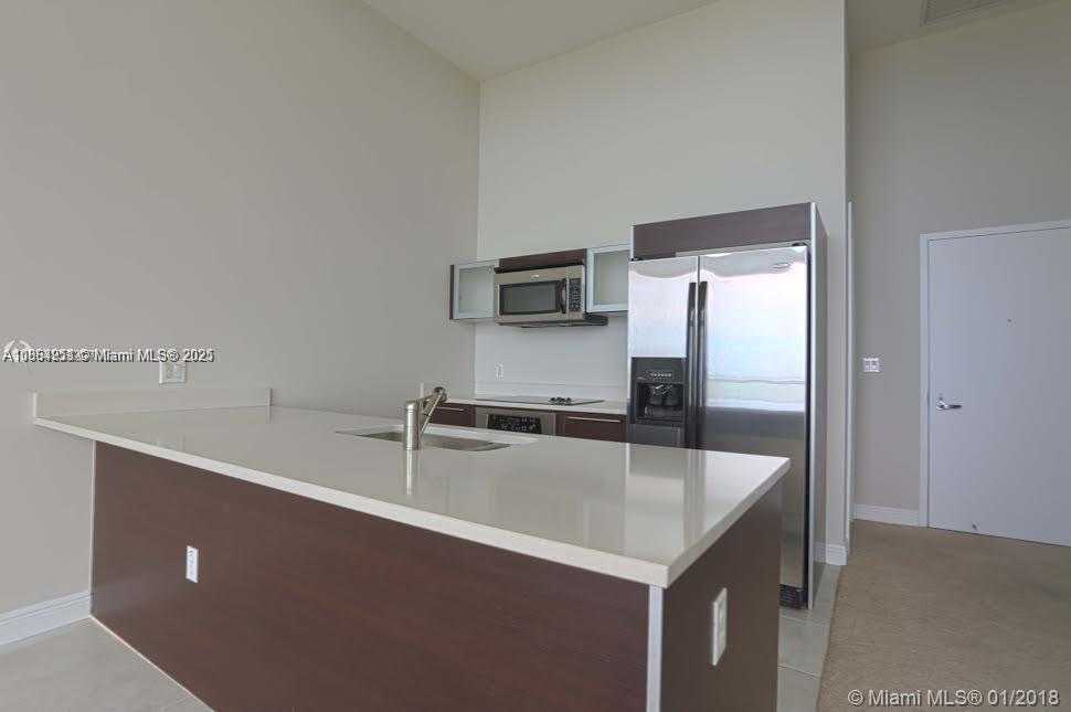 Small Image of 1900 NORTH BAYSHORE DR #1006, Miami Number 4