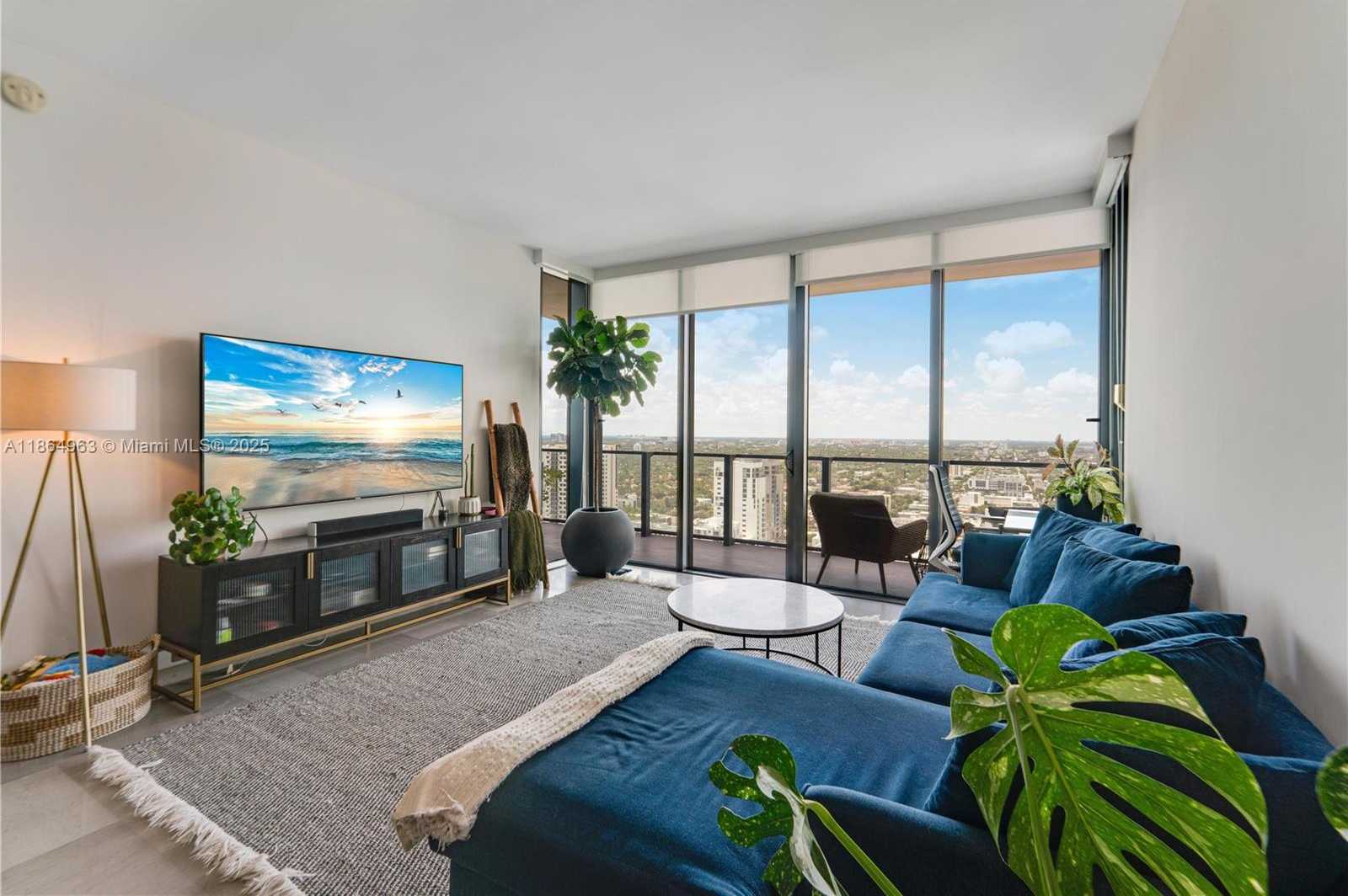 Small Image of 88 SOUTH WEST 7TH ST #2910, Miami Number 3