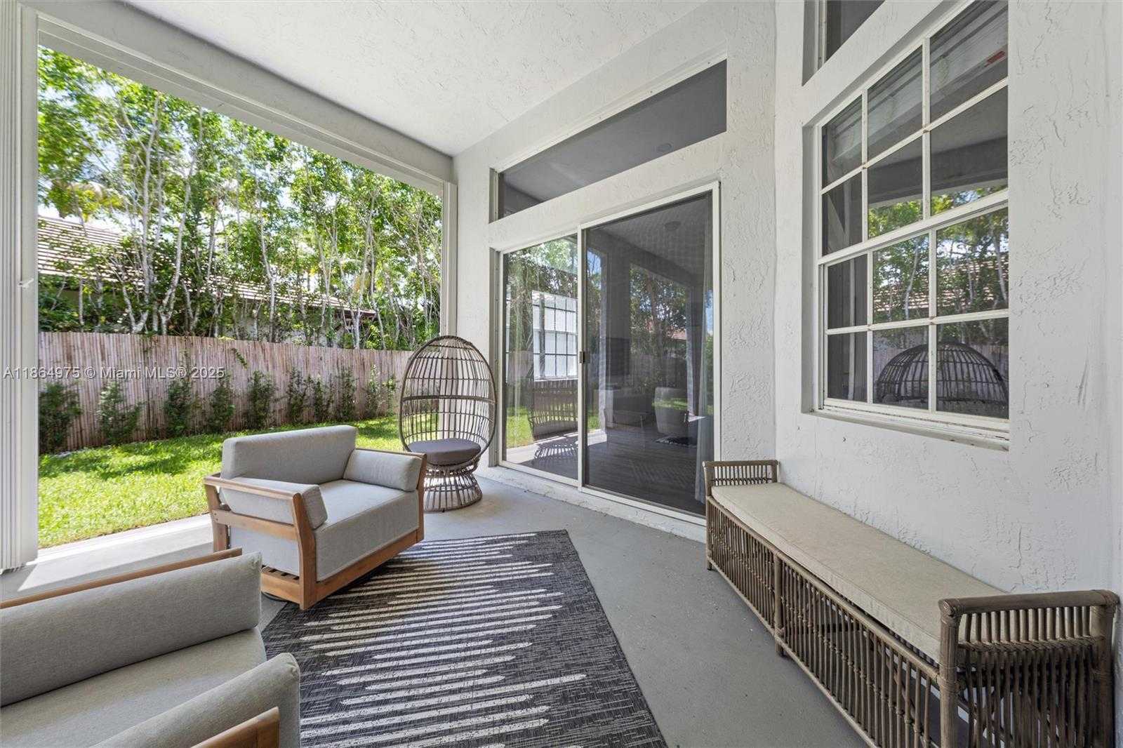 Small Image of 2587 JARDIN CT, Weston Number 24