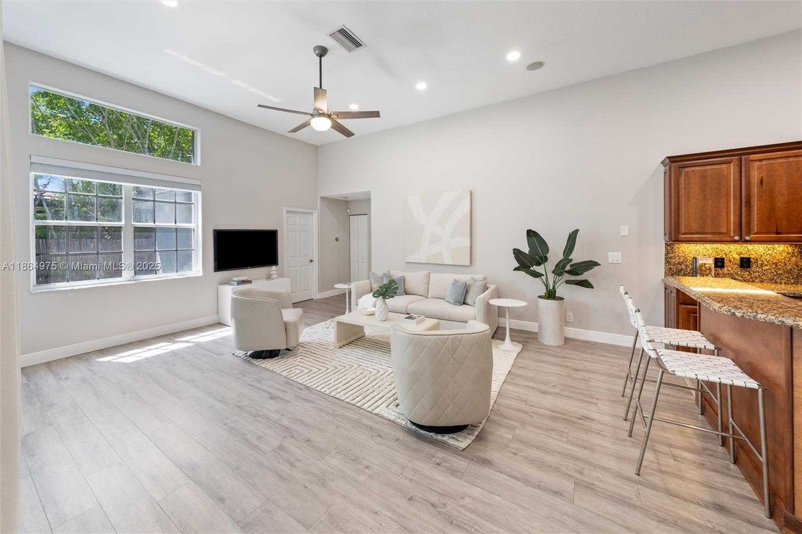 Small Image of 2587 JARDIN CT, Weston Number 8
