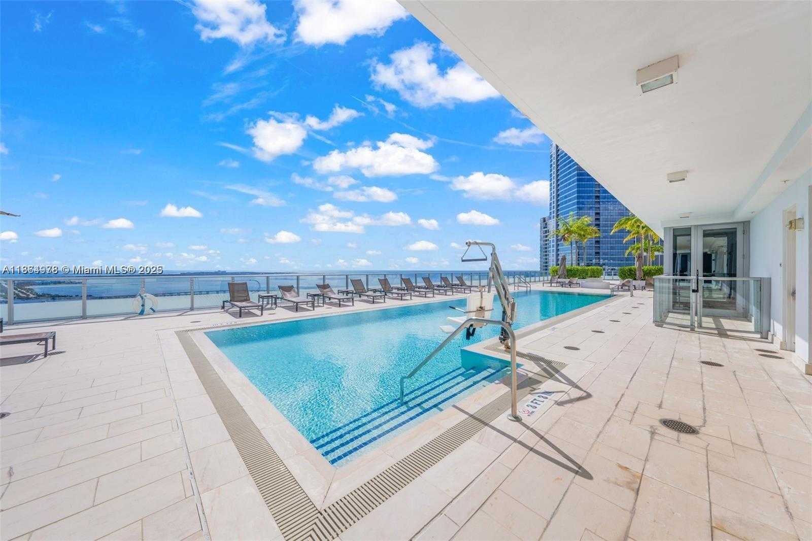 Small Image of 1300 BRICKELL BAY DR #1909, Miami Number 21
