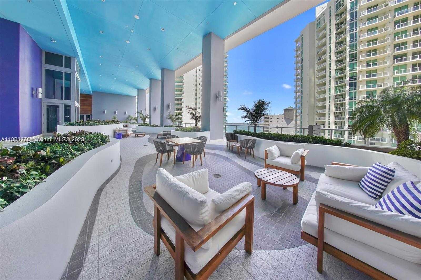 Small Image of 1300 BRICKELL BAY DR #1909, Miami Number 28