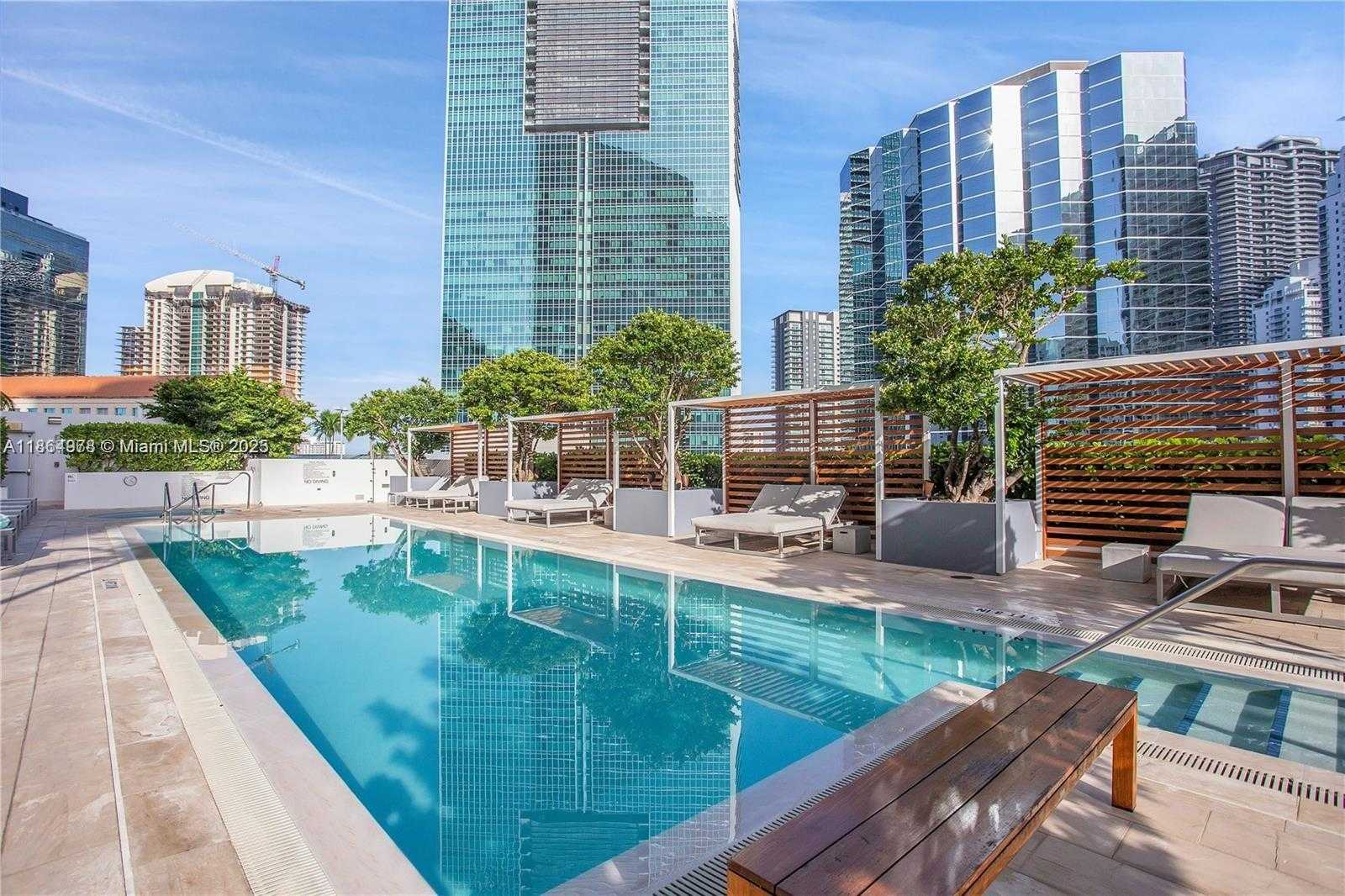 Small Image of 1300 BRICKELL BAY DR #1909, Miami Number 30
