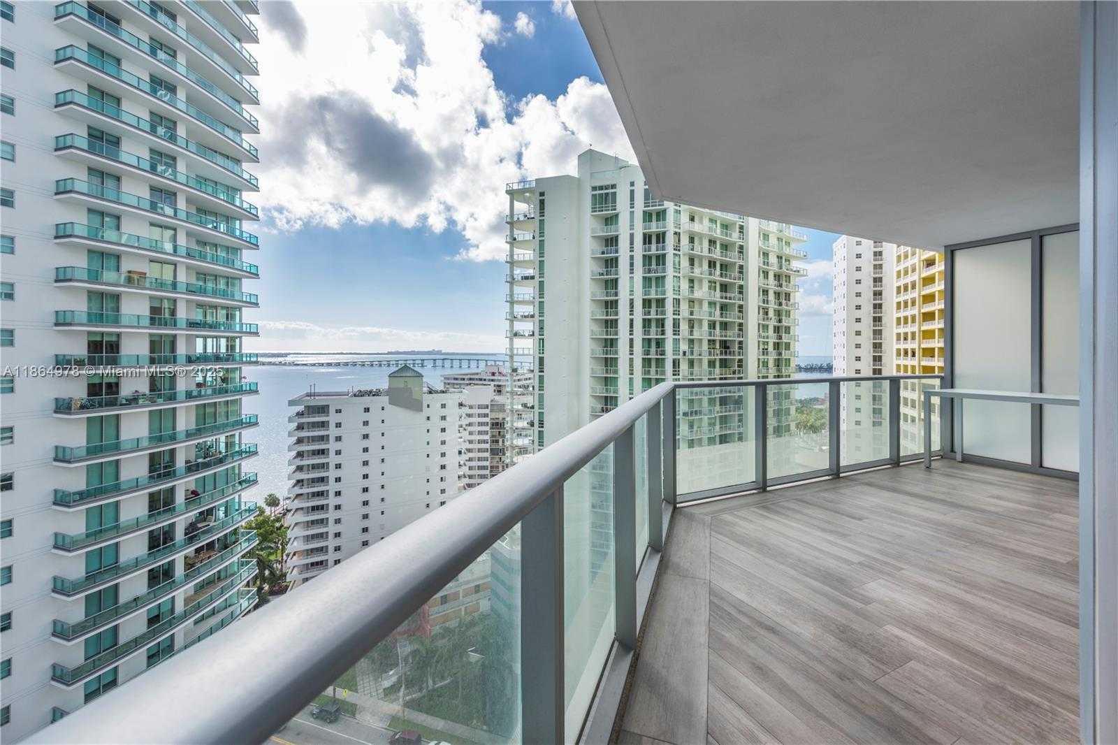 Small Image of 1300 BRICKELL BAY DR #1909, Miami Number 7