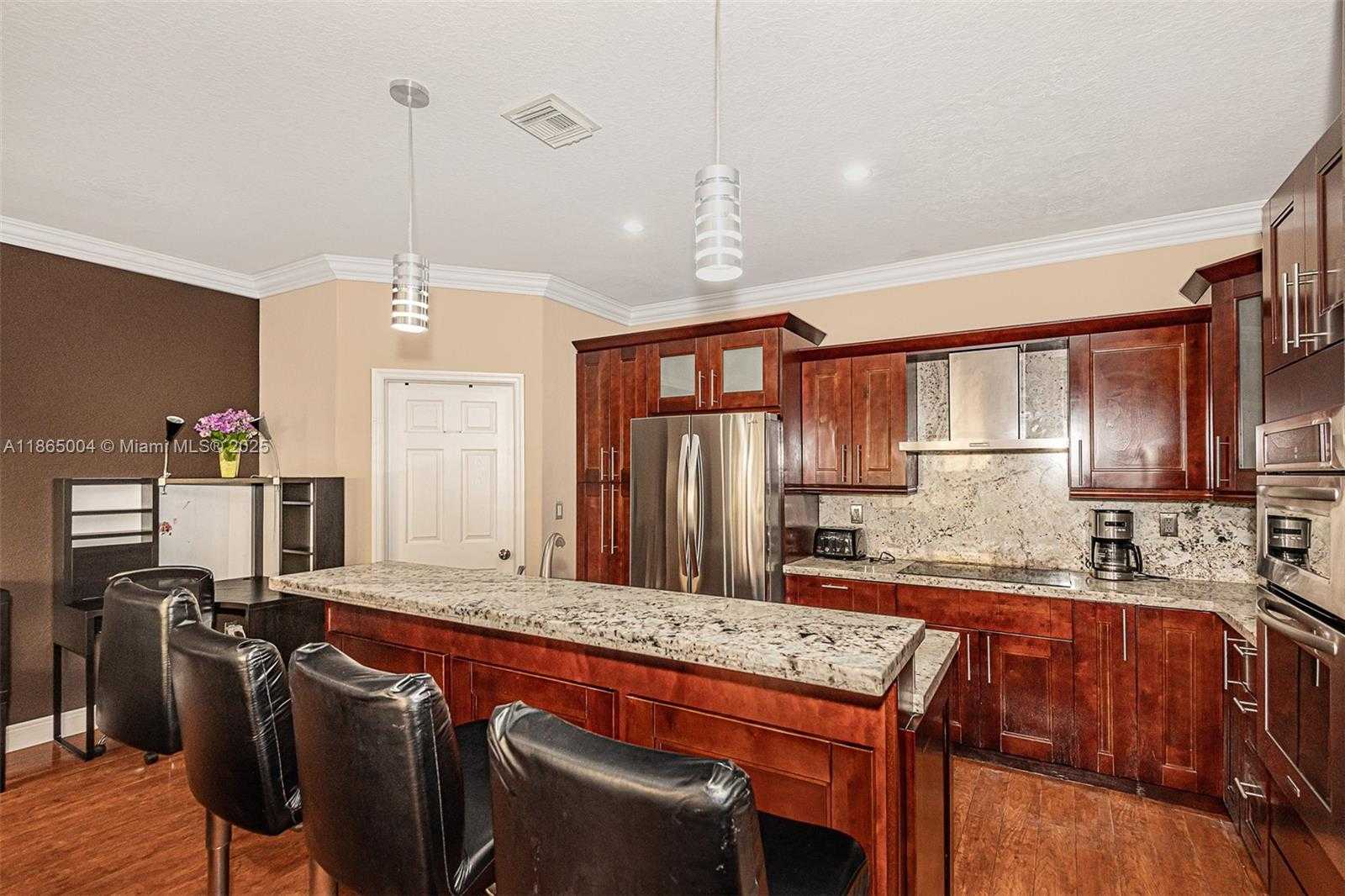 Small Image of 11410 SOUTH WEST 137TH CT #11410, Miami Number 10