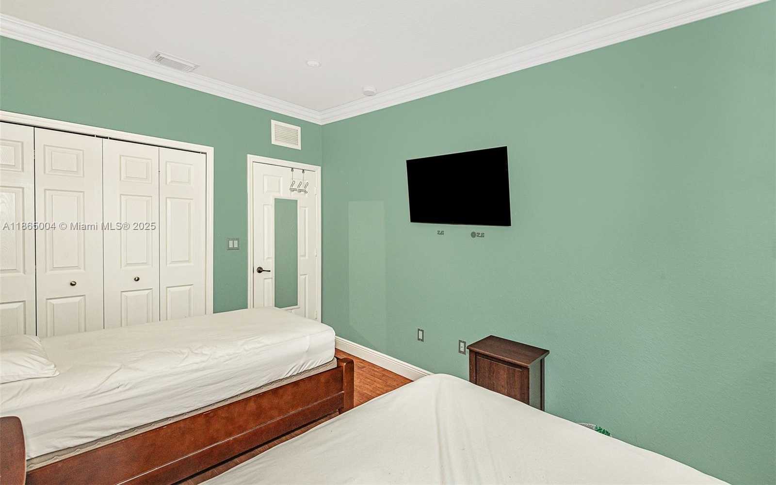 Small Image of 11410 SOUTH WEST 137TH CT #11410, Miami Number 20