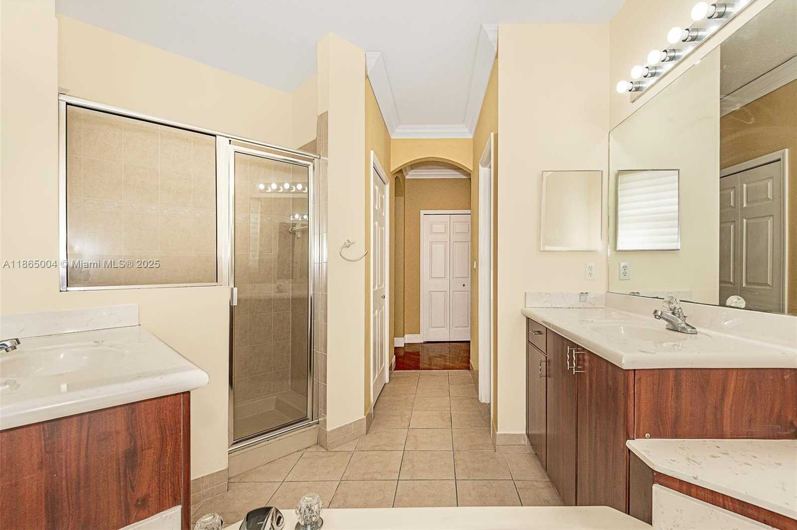 Small Image of 11410 SOUTH WEST 137TH CT #11410, Miami Number 25