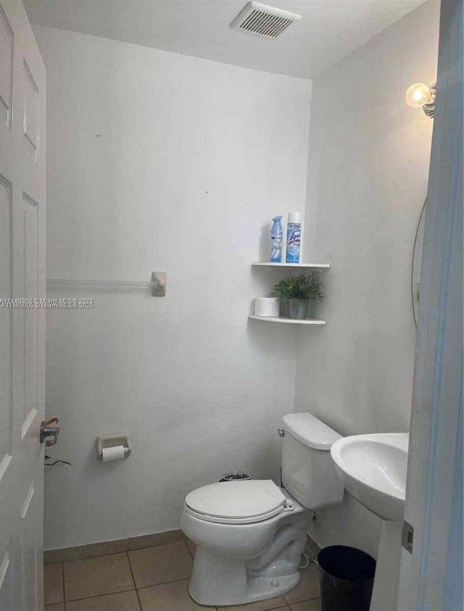 Small Image of 22739 SOUTH WEST 92ND CT #22739, Cutler Bay Number 3