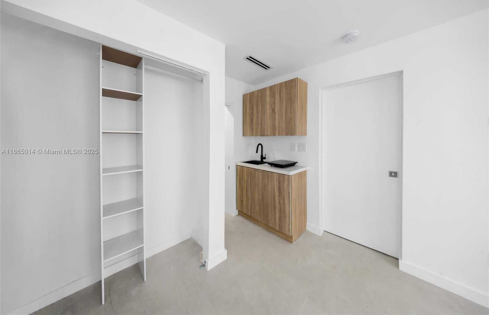 Small Image of 275 NORTH WEST 97TH ST, Miami Number 11