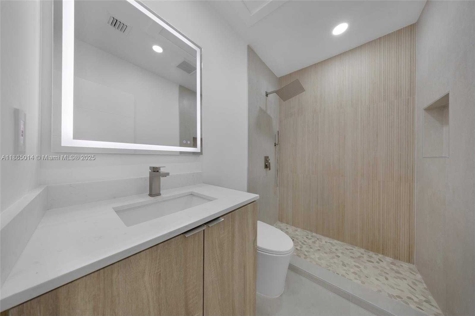 Small Image of 275 NORTH WEST 97TH ST, Miami Number 17
