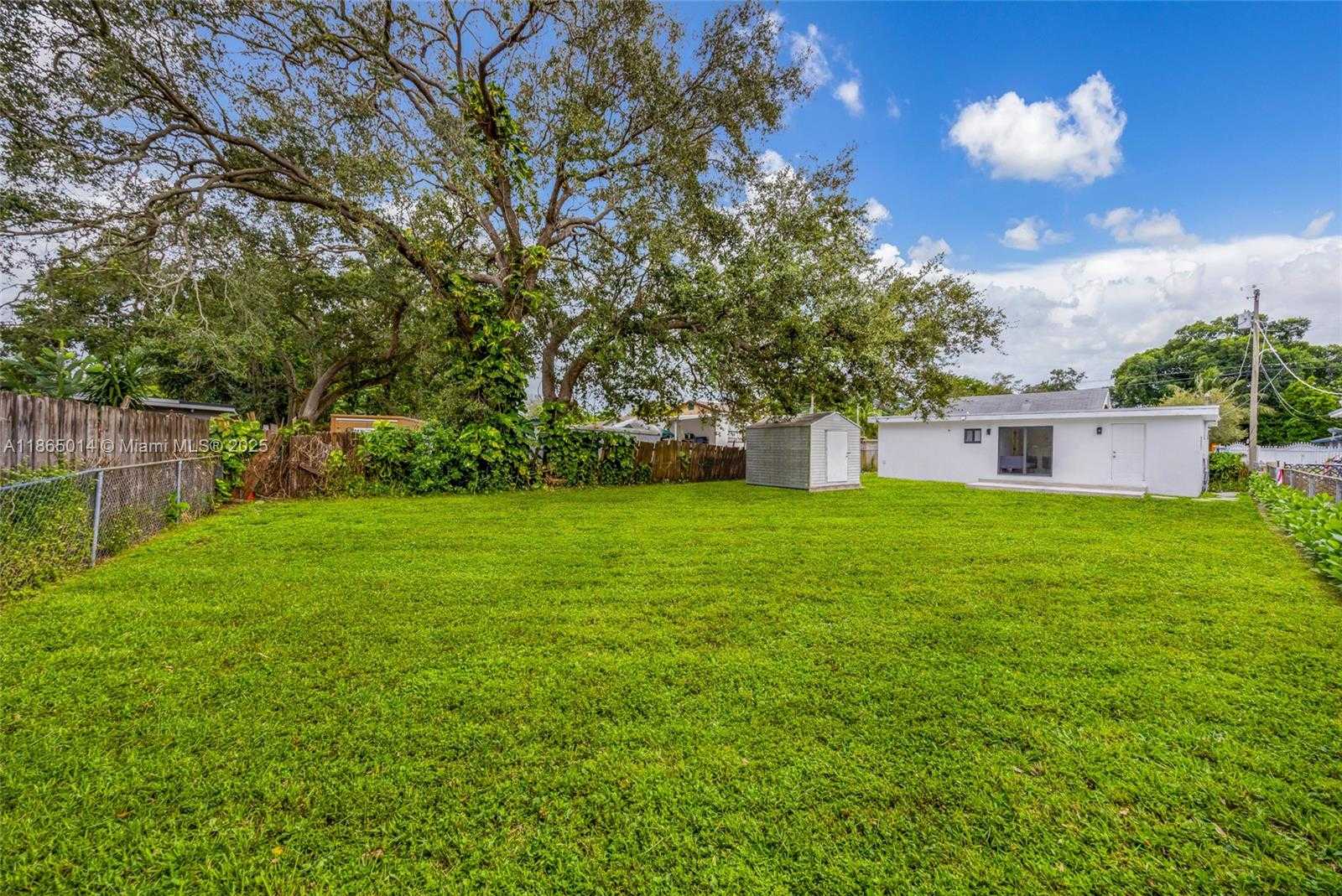 Small Image of 275 NORTH WEST 97TH ST, Miami Number 26