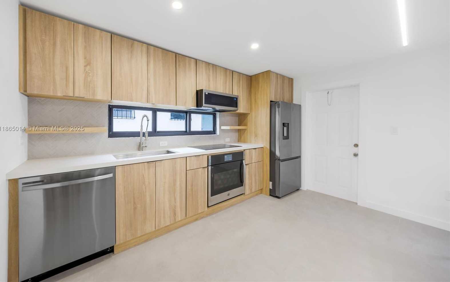 Small Image of 275 NORTH WEST 97TH ST, Miami Number 4