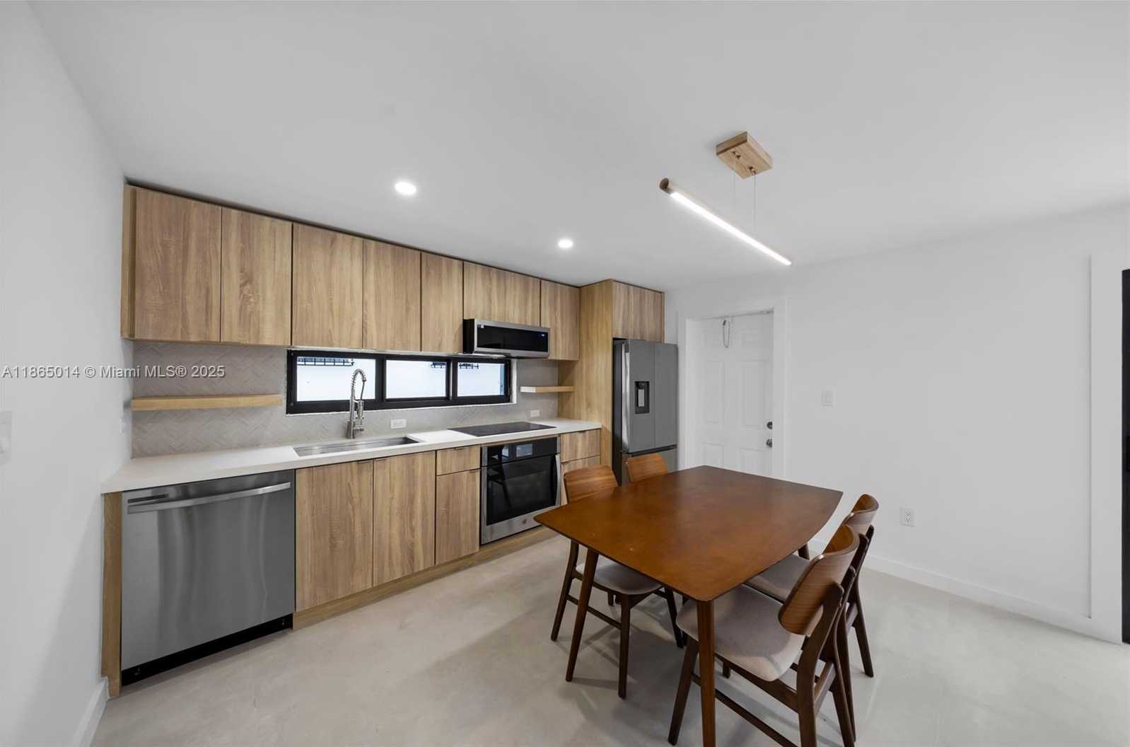 Small Image of 275 NORTH WEST 97TH ST, Miami Number 5