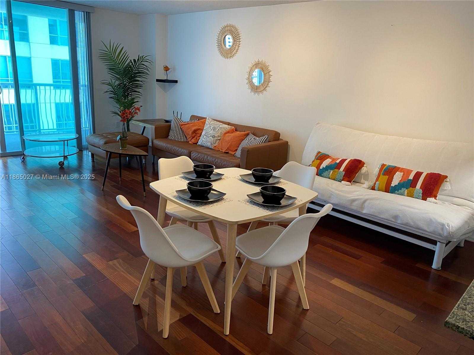 Small Image of 1200 BRICKELL BAY DR #2908, Miami Number 17