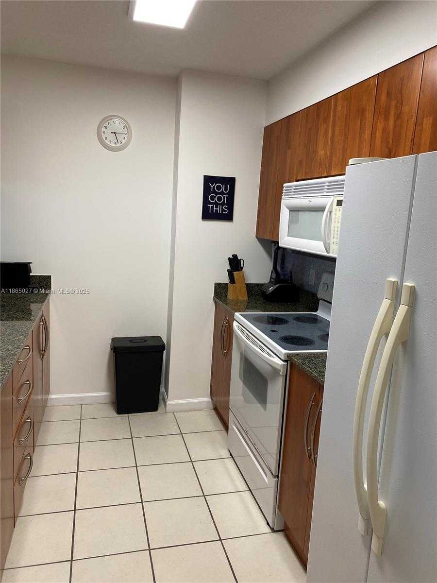 Small Image of 1200 BRICKELL BAY DR #2908, Miami Number 22