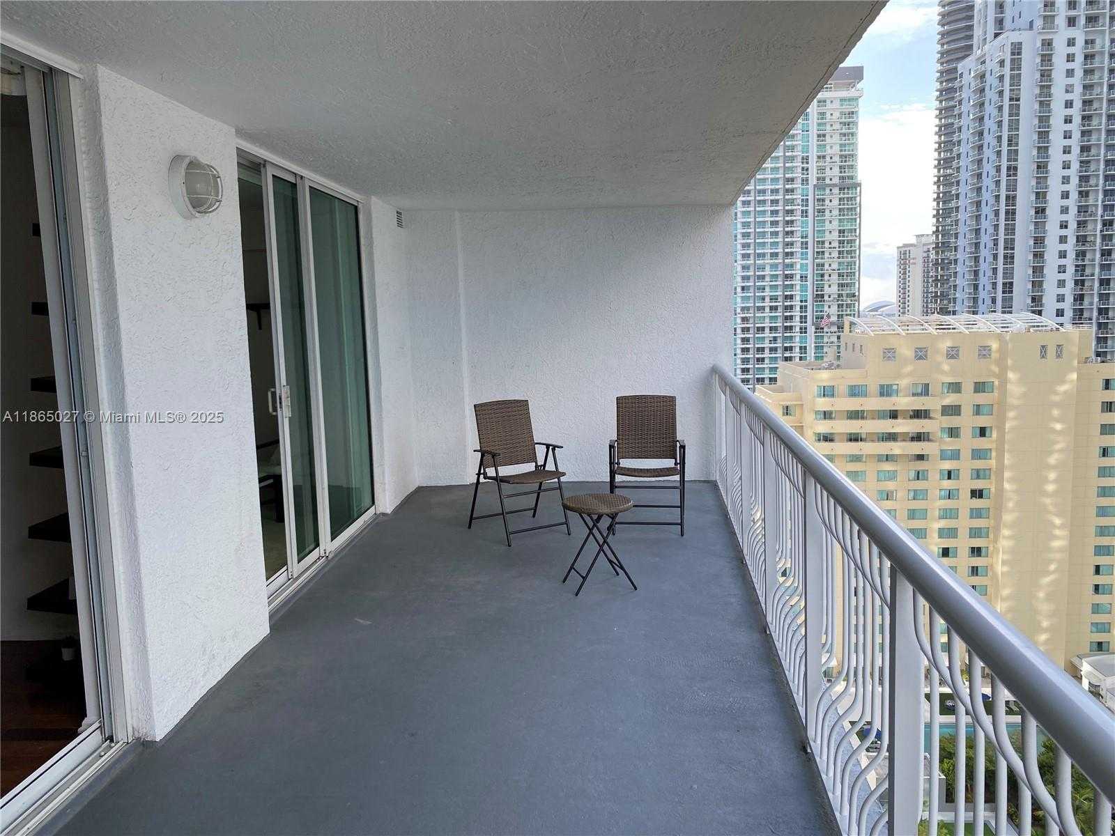 Small Image of 1200 BRICKELL BAY DR #2908, Miami Number 35
