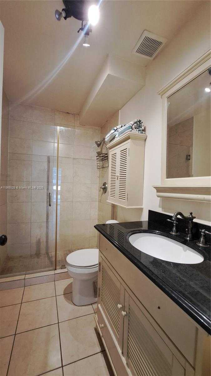 Small Image of 201 178TH DR #225, Sunny Isles Beach Number 14