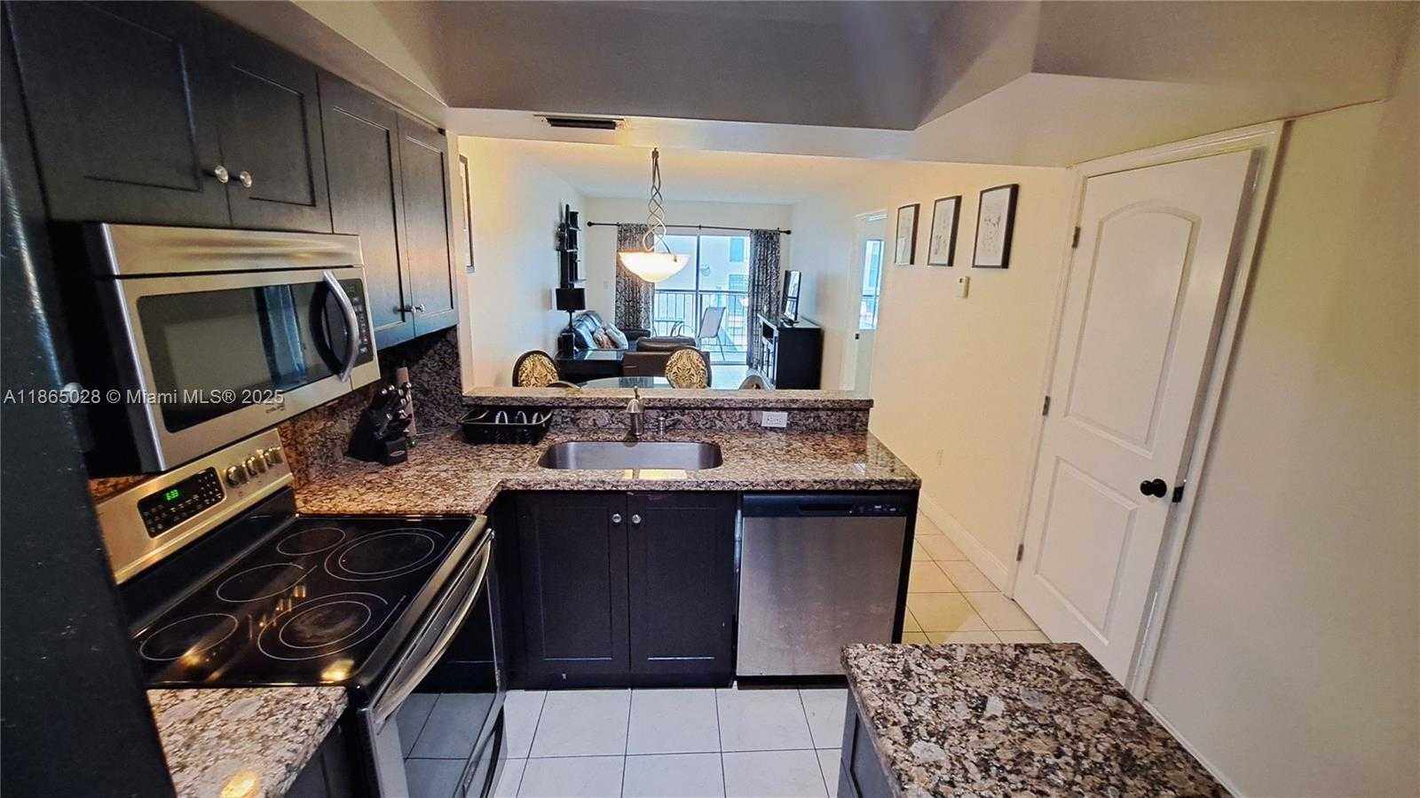 Small Image of 201 178TH DR #225, Sunny Isles Beach Number 2