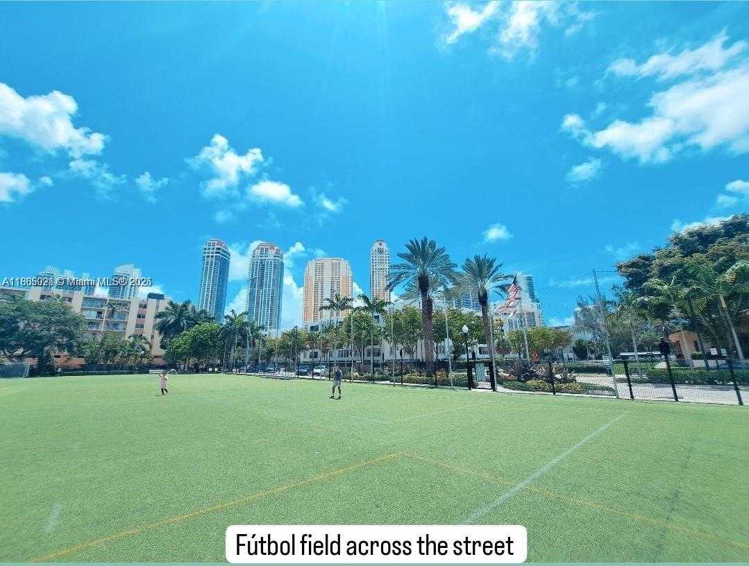 Small Image of 201 178TH DR #225, Sunny Isles Beach Number 9