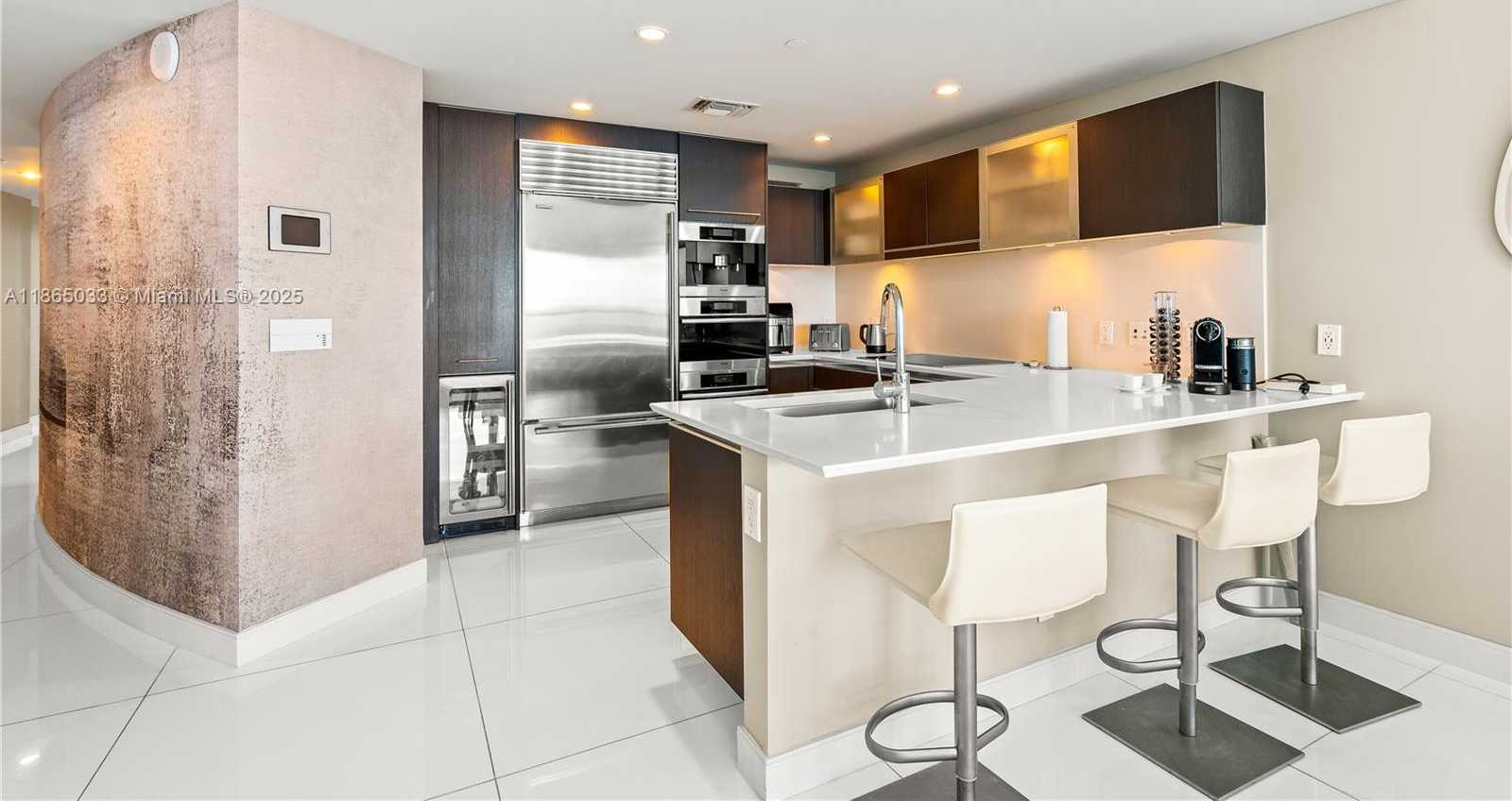 Small Image of 17001 COLLINS AVE #1908, Sunny Isles Beach Number 9