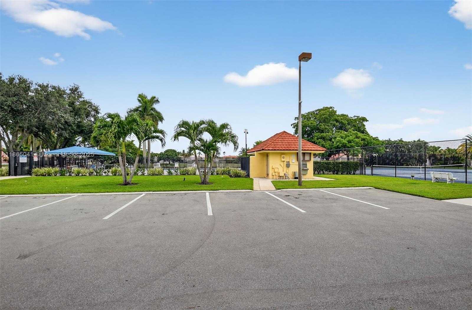 Small Image of 9505 MAJESTIC WAY, Boynton Beach Number 75