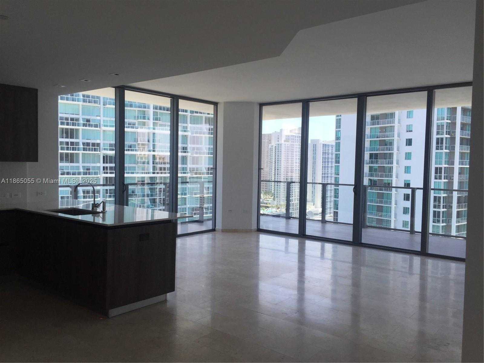 Small Image of 68 SOUTH EAST 6TH ST #2611, Miami Number 10