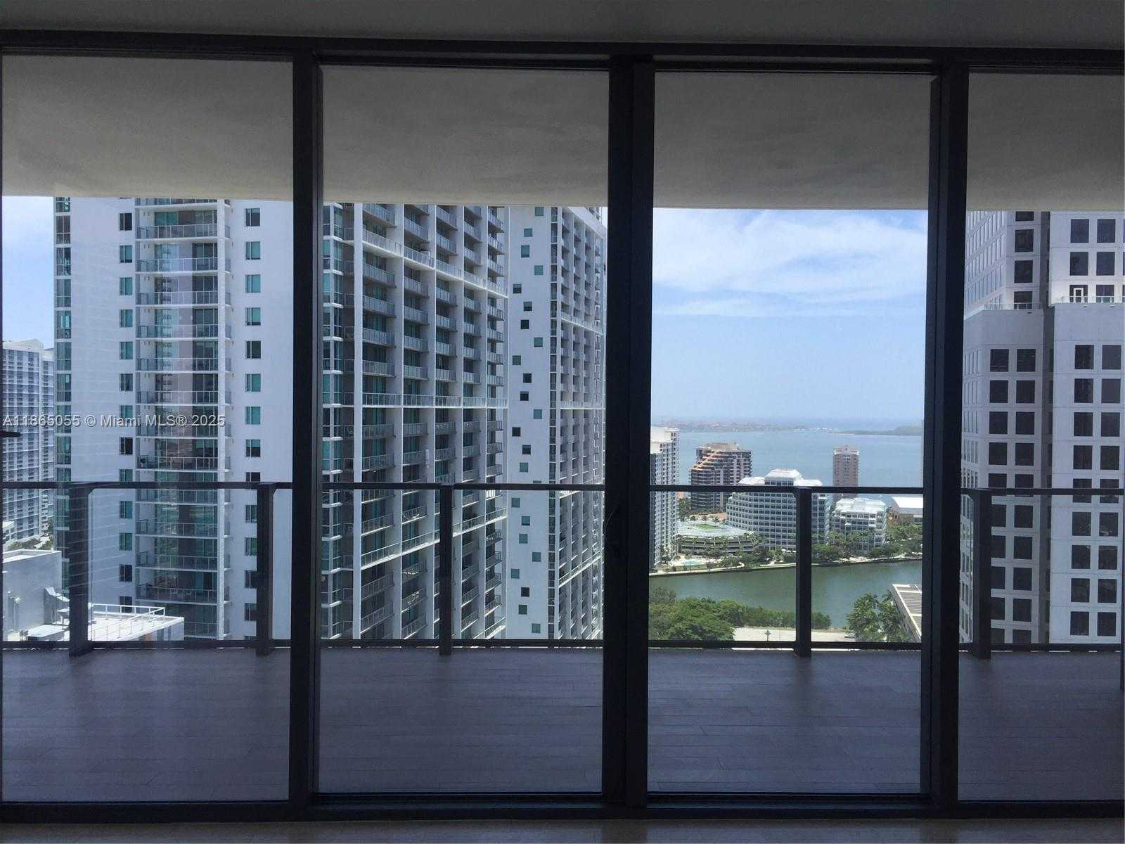 Small Image of 68 SOUTH EAST 6TH ST #2611, Miami Number 11