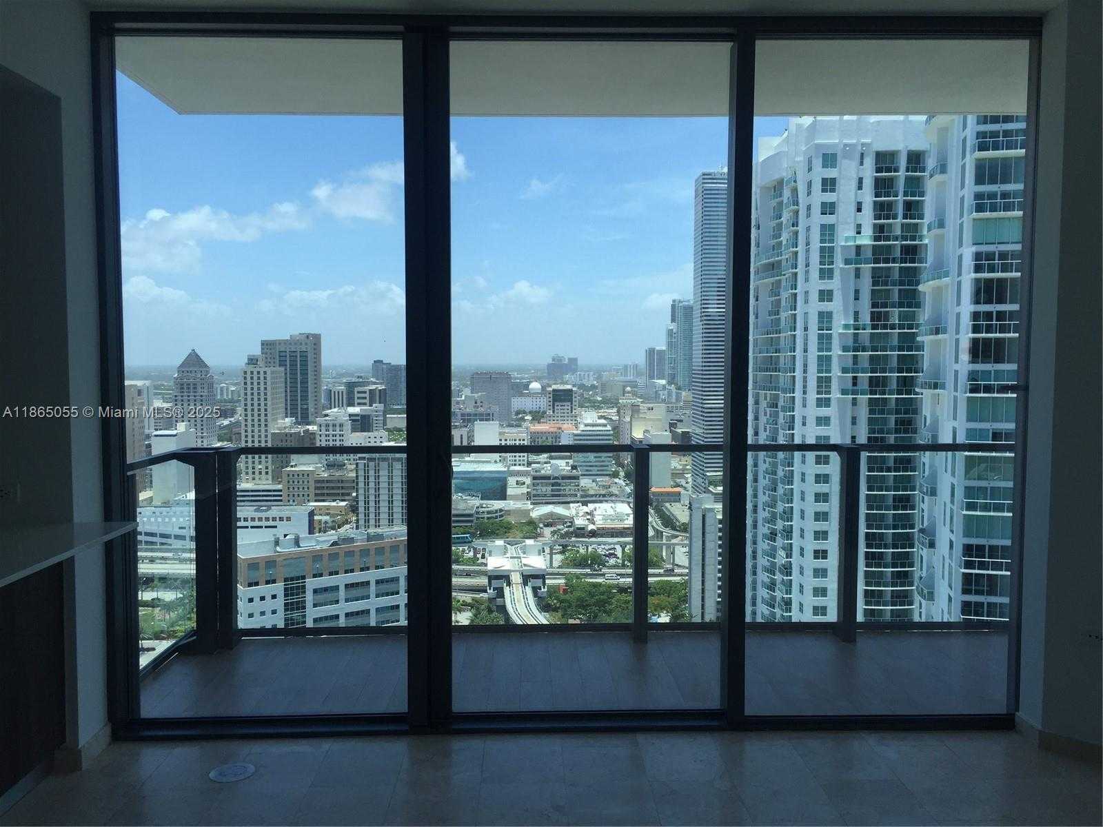 Small Image of 68 SOUTH EAST 6TH ST #2611, Miami Number 12