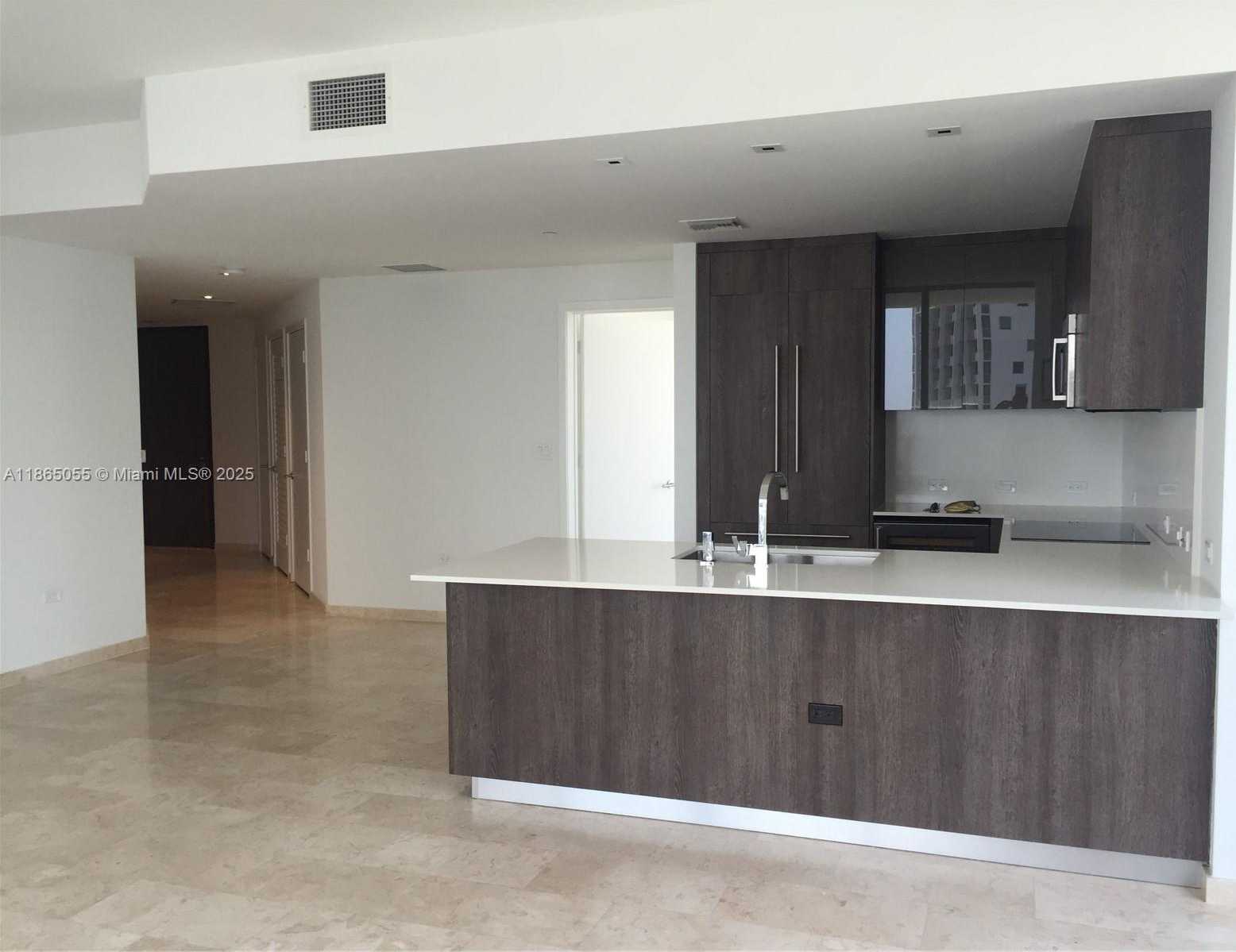 Small Image of 68 SOUTH EAST 6TH ST #2611, Miami Number 14