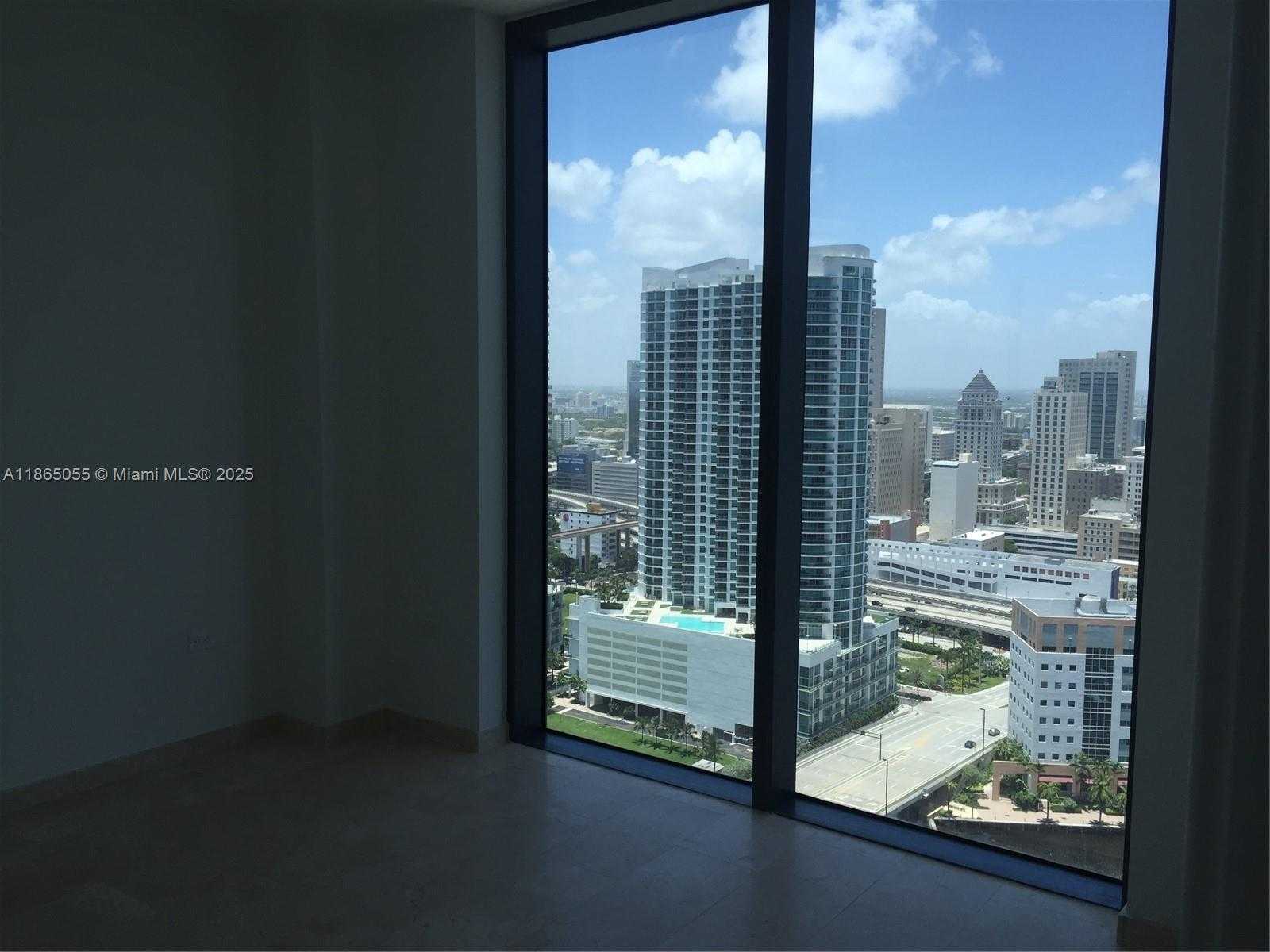 Small Image of 68 SOUTH EAST 6TH ST #2611, Miami Number 15