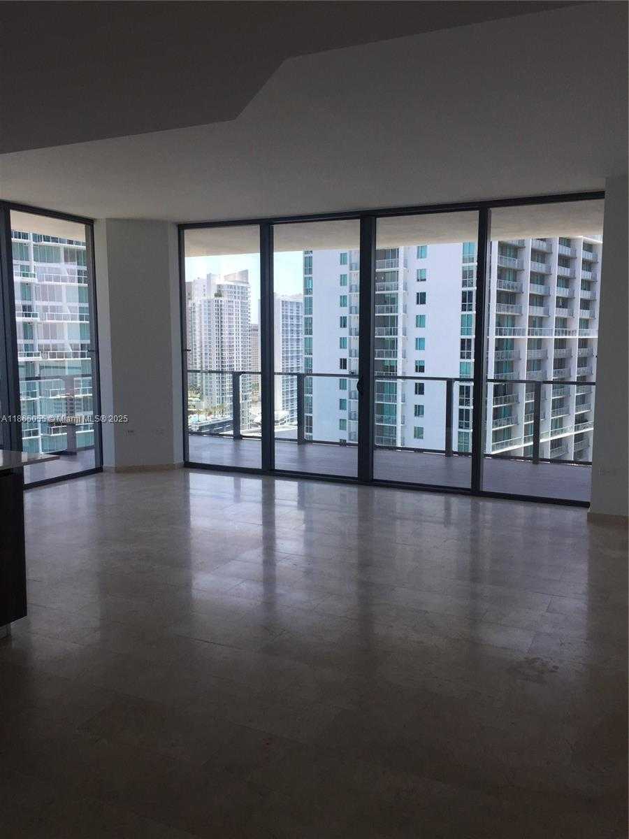 Small Image of 68 SOUTH EAST 6TH ST #2611, Miami Number 5