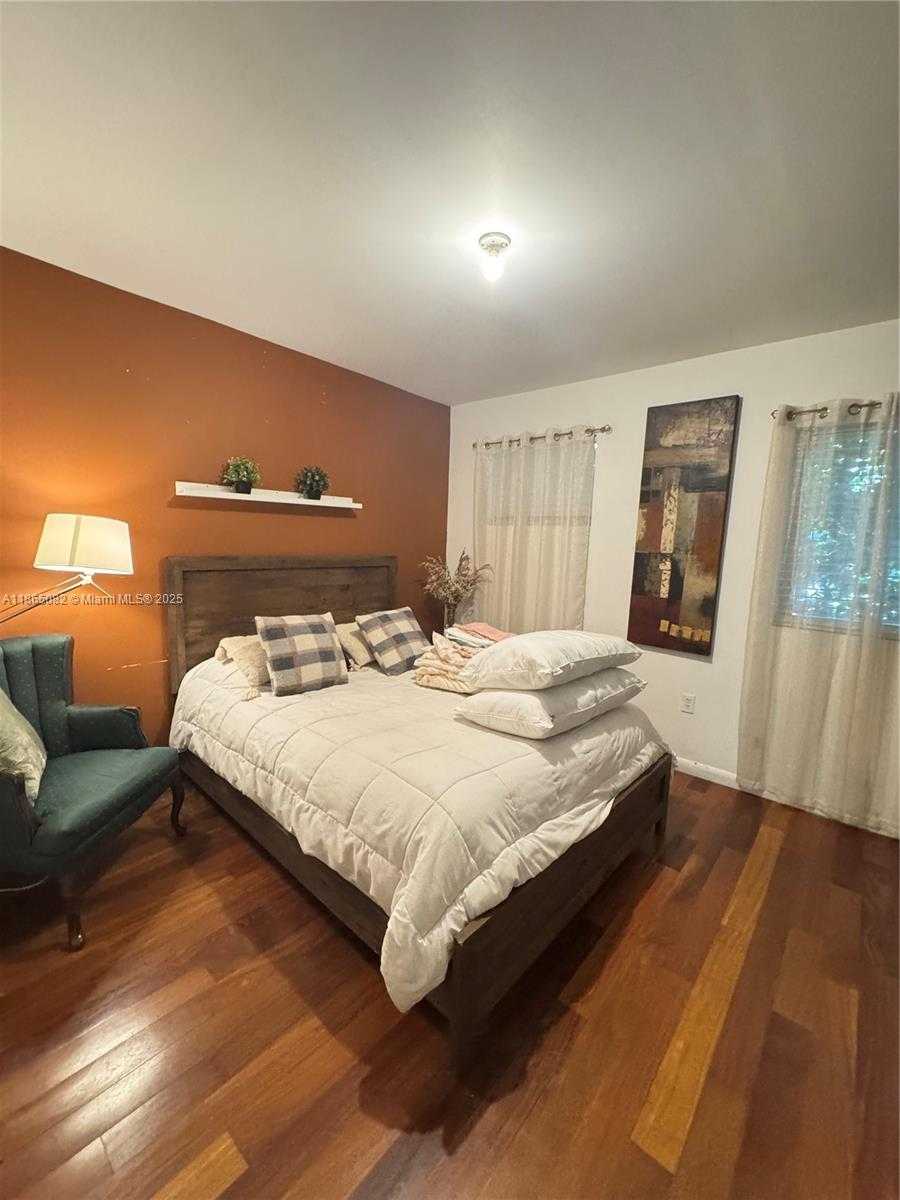 Small Image of 1568 PENNSYLVANIA AVE #311, Miami Beach Number 5