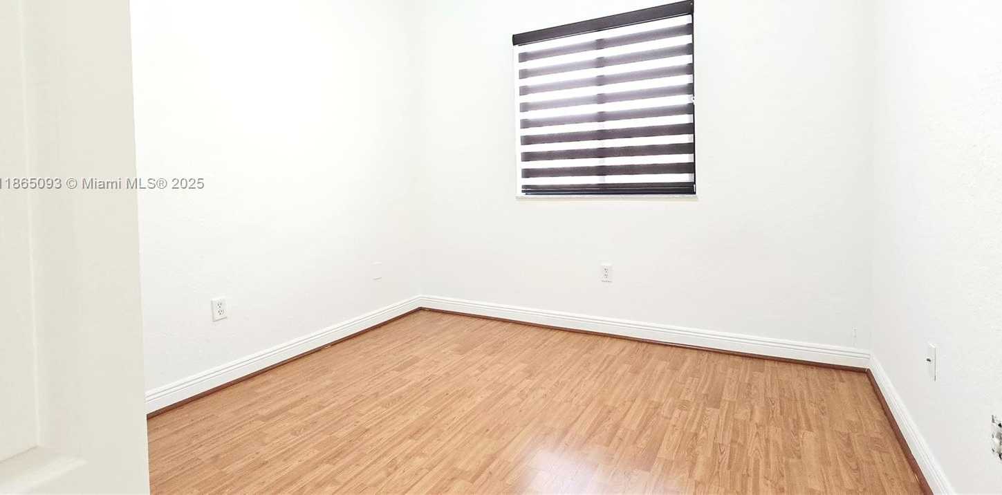 Small Image of 14941 SOUTH WEST 26TH TER, Miami Number 11