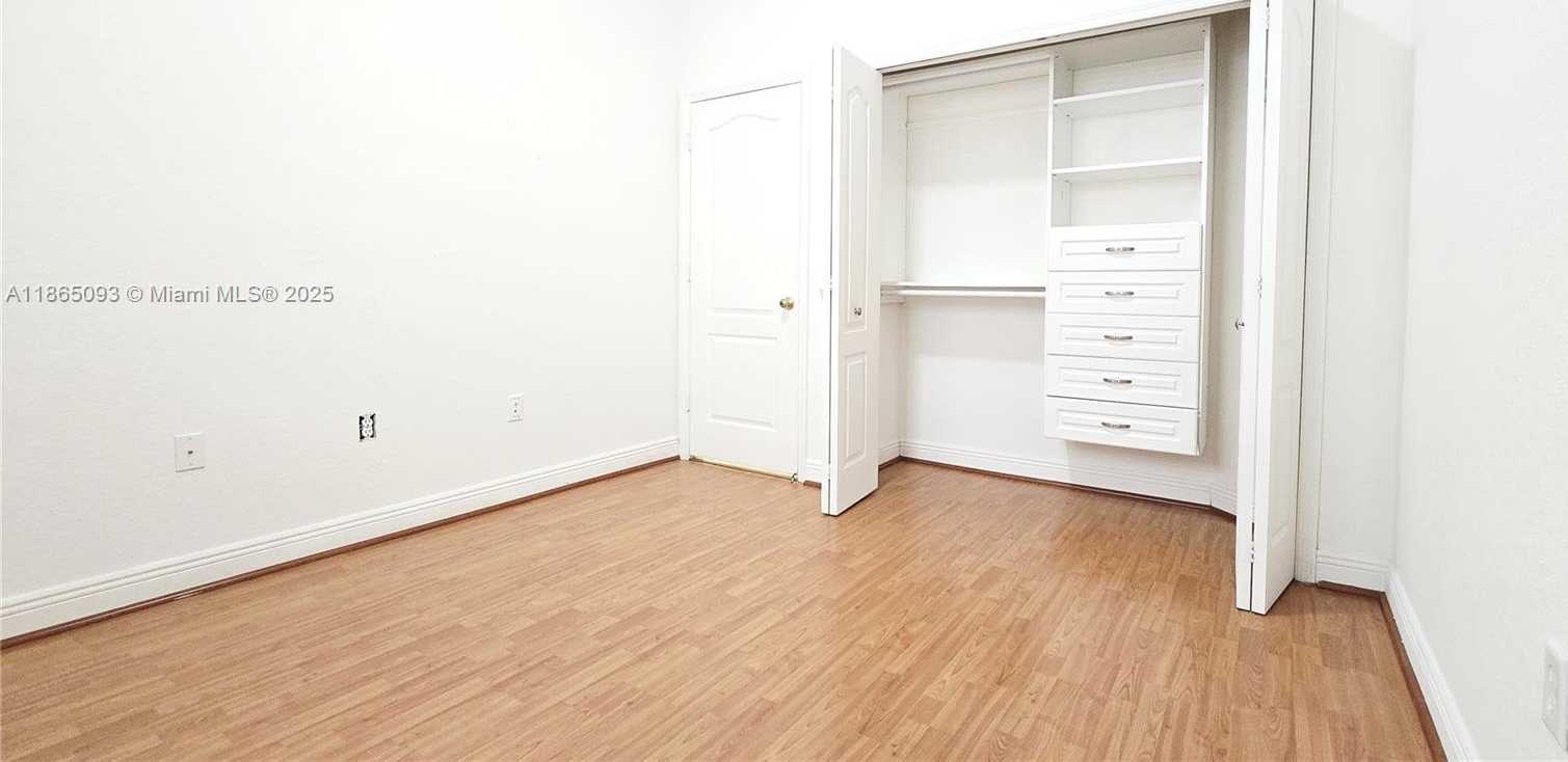 Small Image of 14941 SOUTH WEST 26TH TER, Miami Number 12