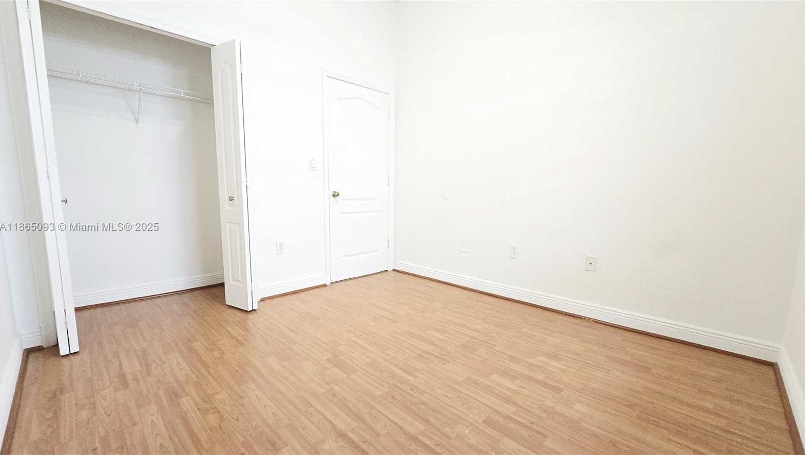 Small Image of 14941 SOUTH WEST 26TH TER, Miami Number 14