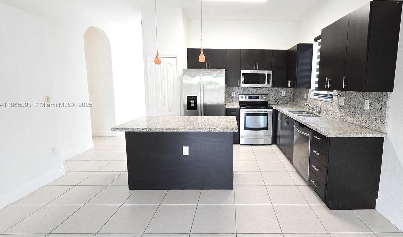 Small Image of 14941 SOUTH WEST 26TH TER, Miami Number 16