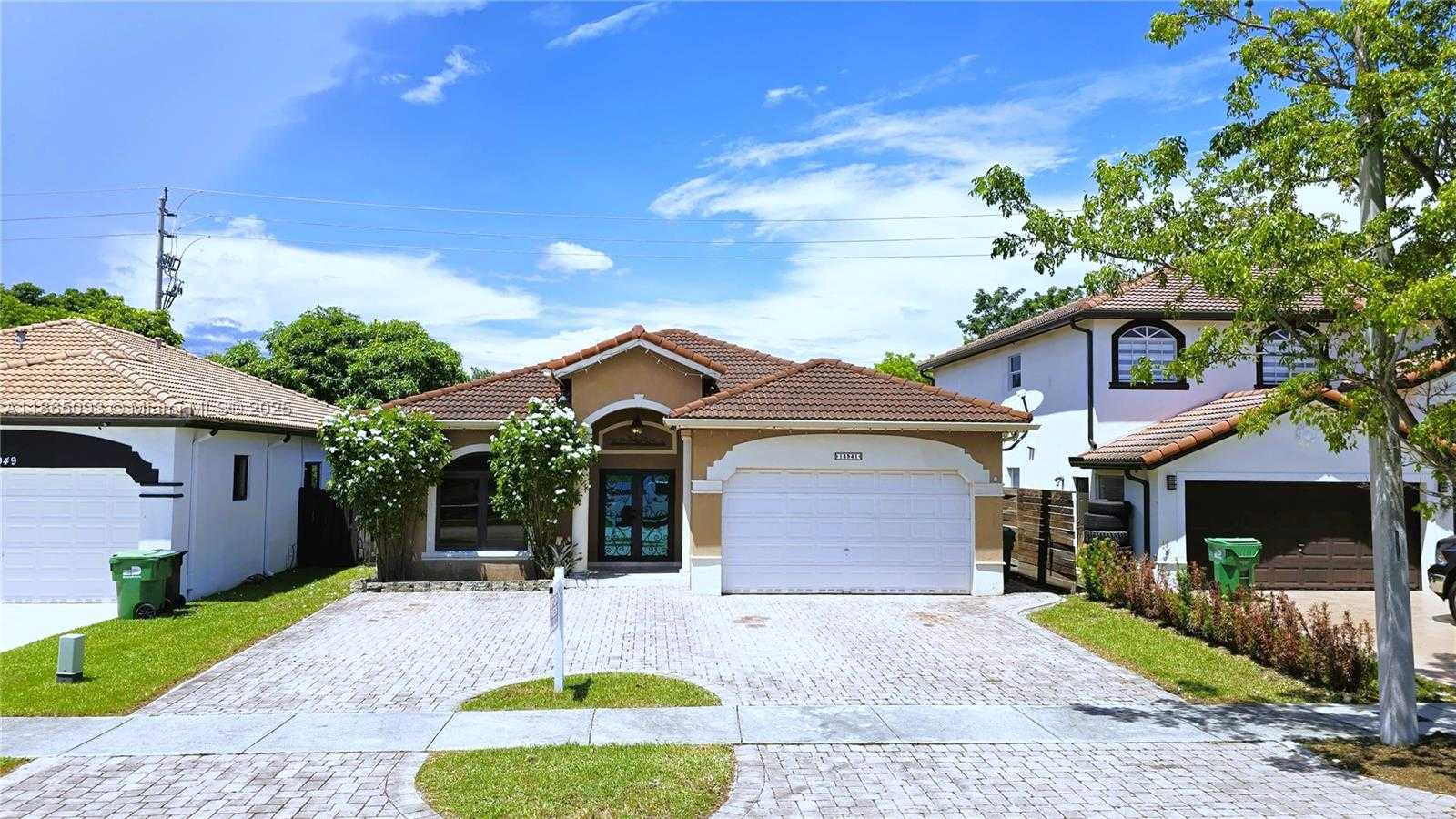 Small Image of 14941 SOUTH WEST 26TH TER, Miami Number 27