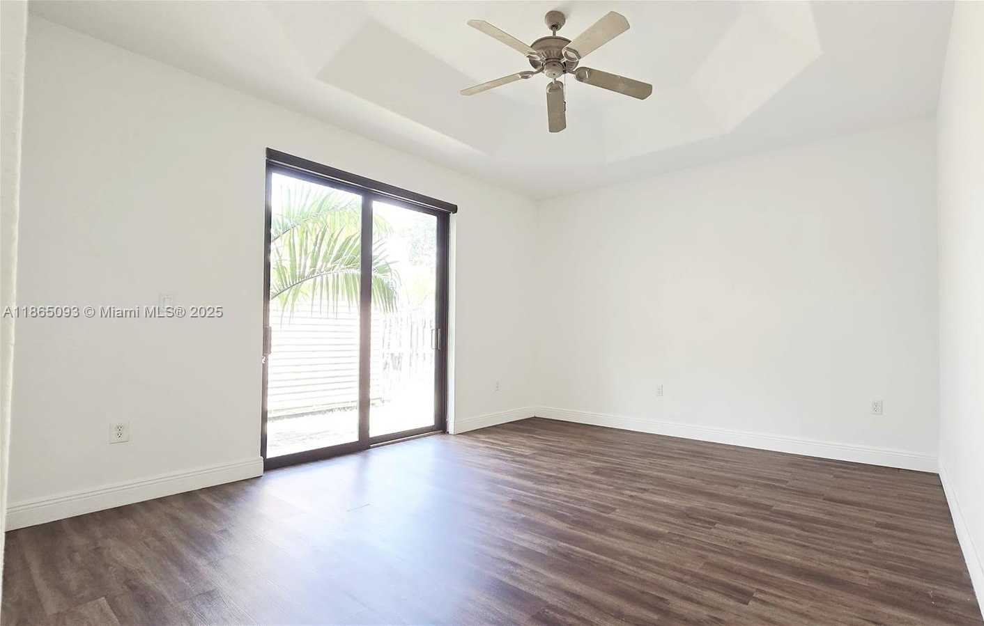 Small Image of 14941 SOUTH WEST 26TH TER, Miami Number 5