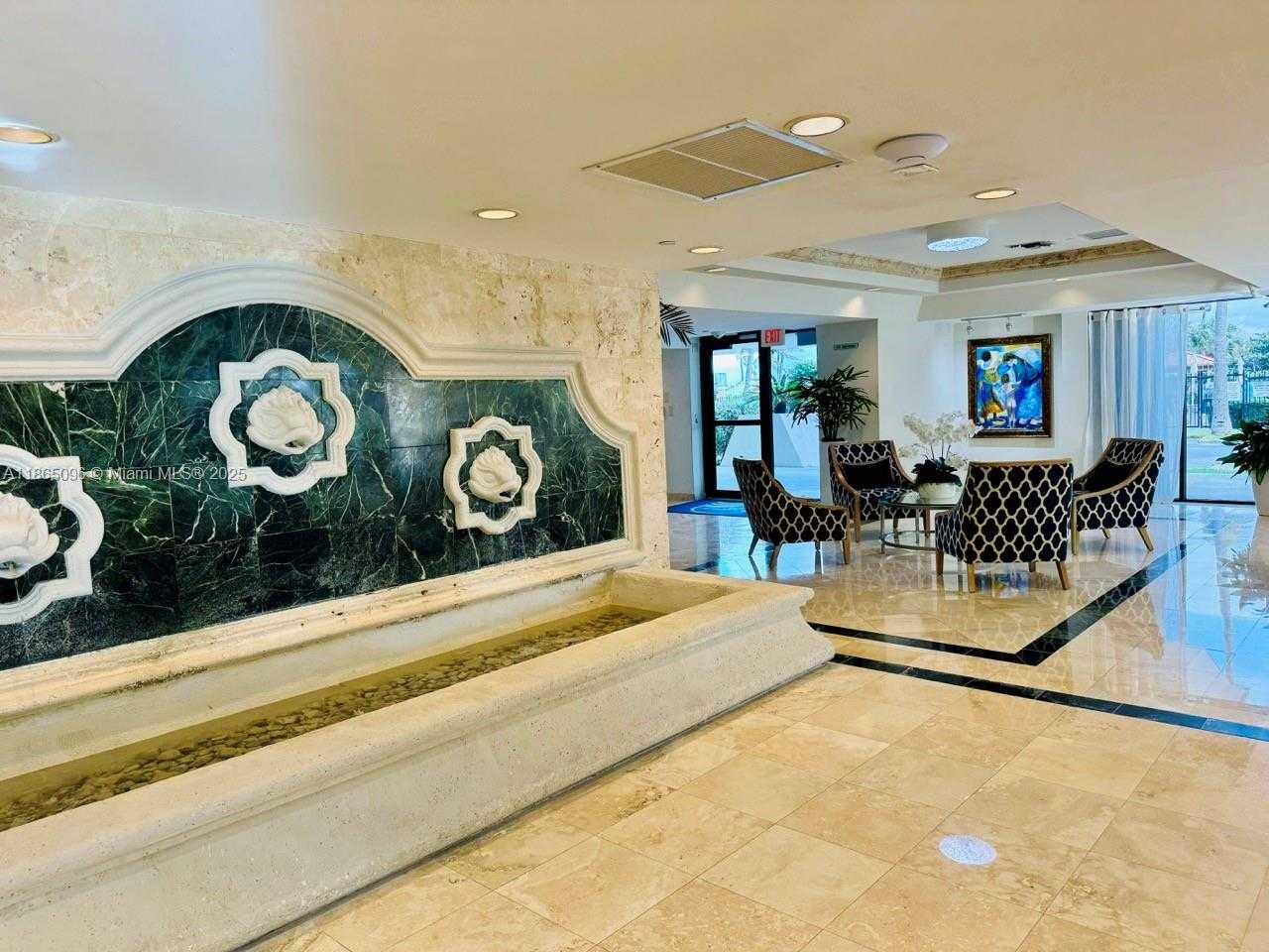 Small Image of 2625 COLLINS AVE #305, Miami Beach Number 21