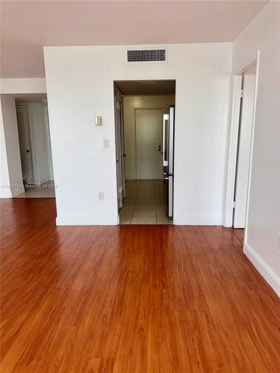 Small Image of 1080 94TH ST #407, Bay Harbor Islands Number 34
