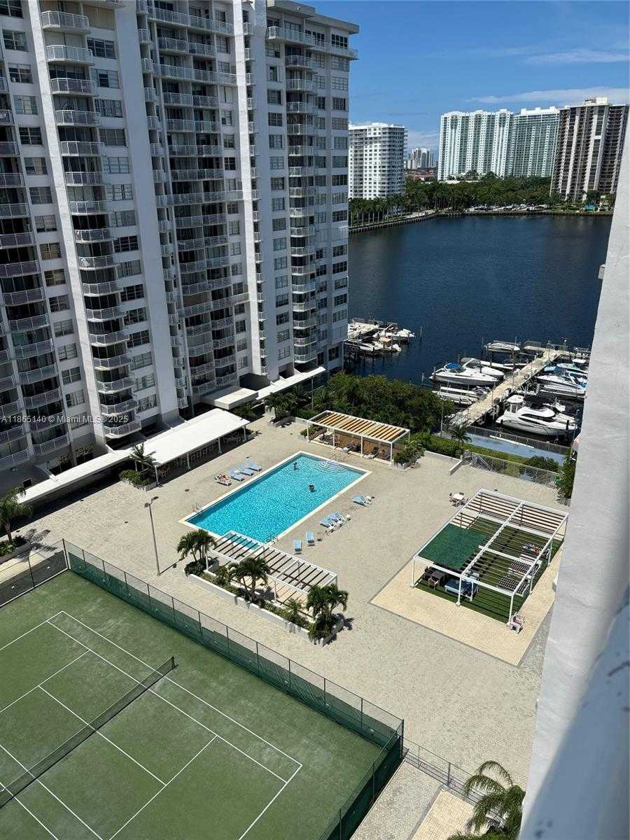 Small Image of 18041 BISCAYNE BLVD #1401, Aventura Number 11