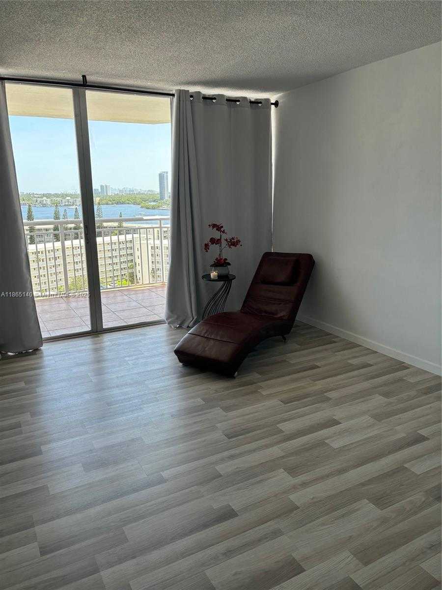 Small Image of 18041 BISCAYNE BLVD #1401, Aventura Number 5