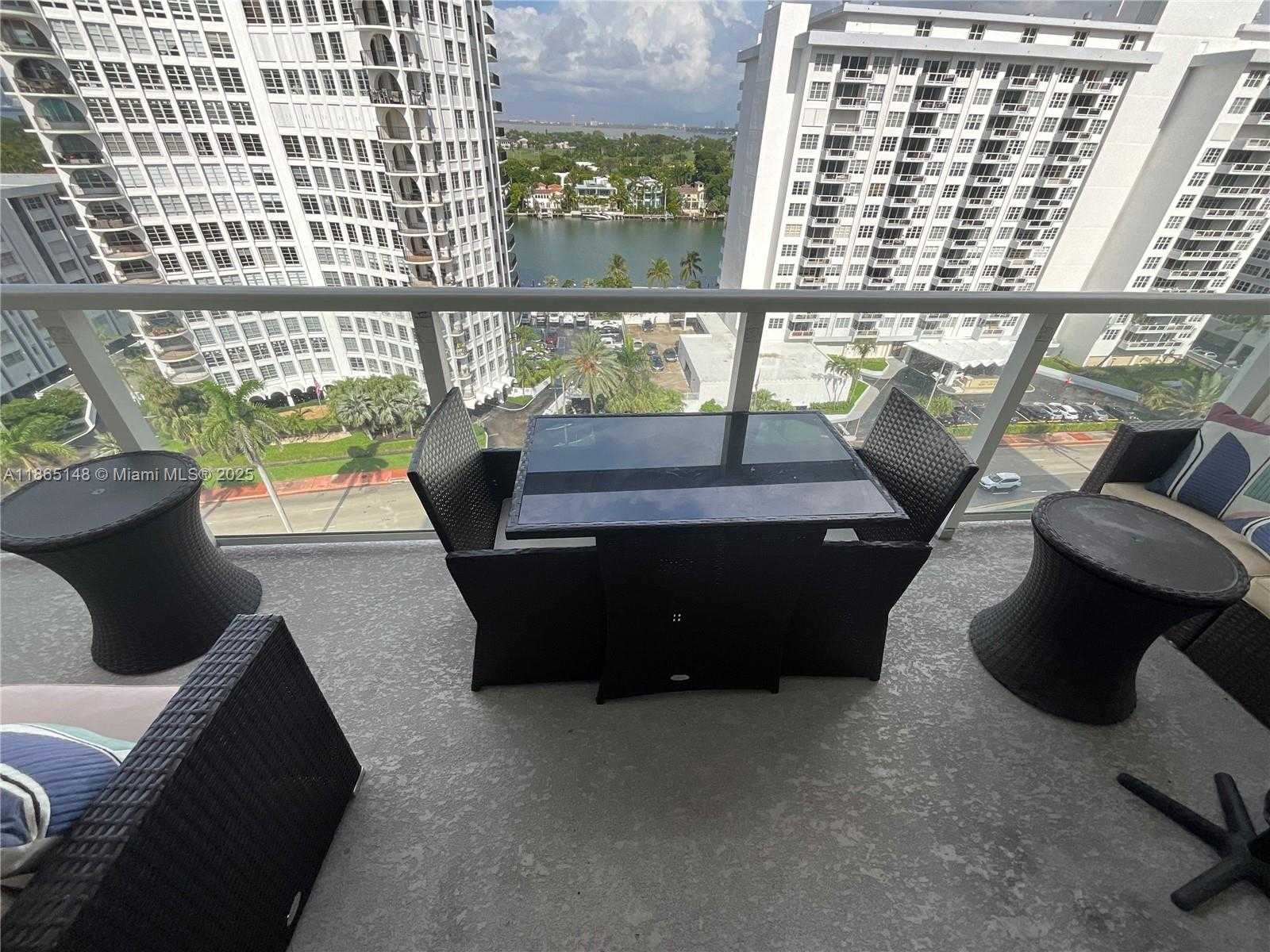 Small Image of 5701 COLLINS AVE #1201, Miami Beach Number 15