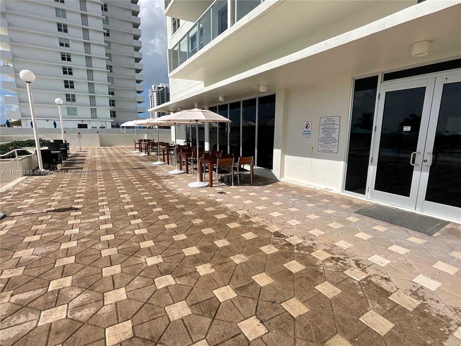 Small Image of 5701 COLLINS AVE #1201, Miami Beach Number 32