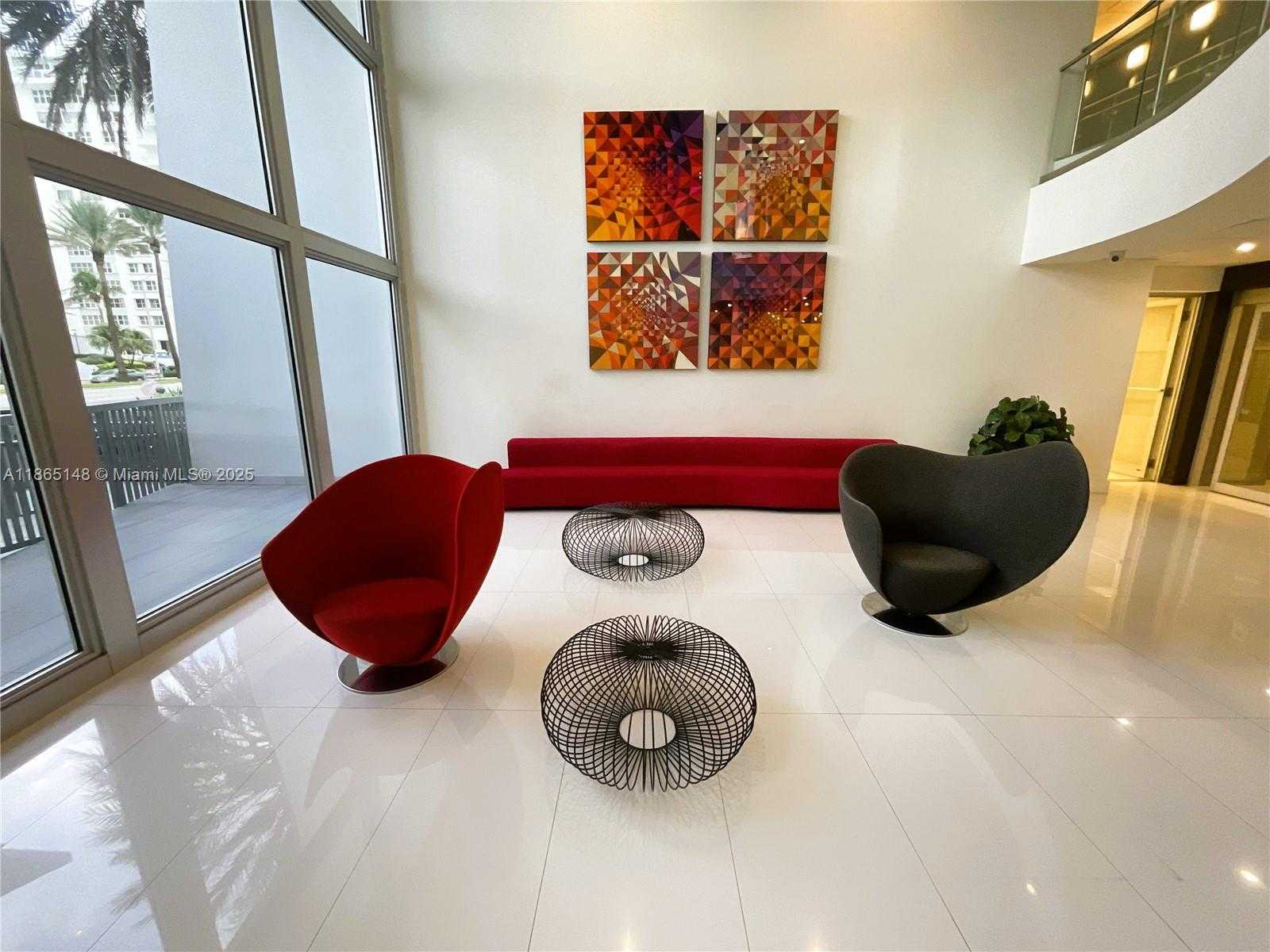 Small Image of 5701 COLLINS AVE #1201, Miami Beach Number 4