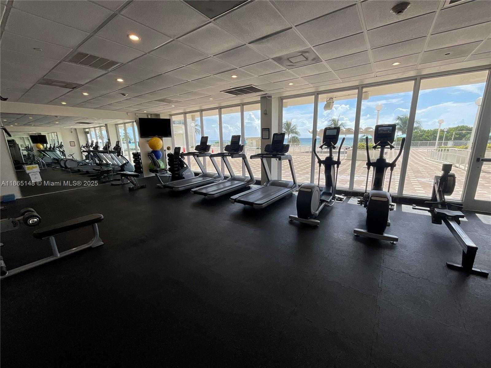 Small Image of 5701 COLLINS AVE #1201, Miami Beach Number 45