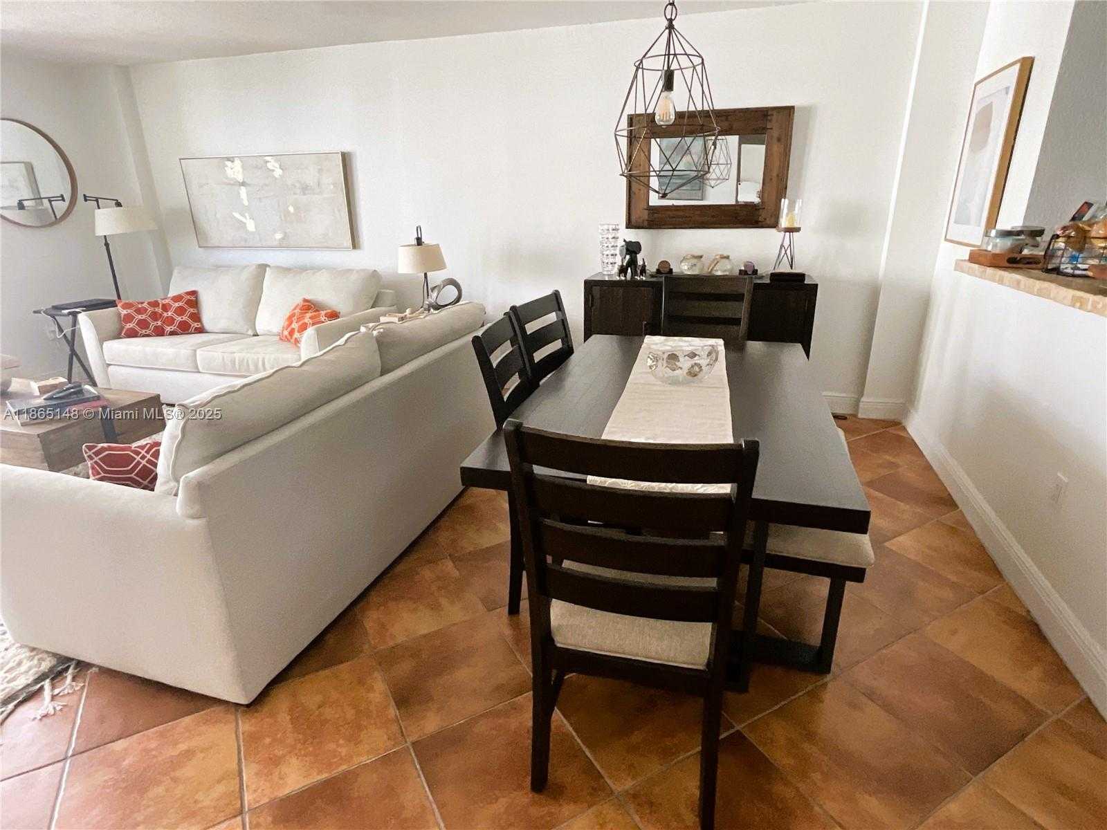 Small Image of 5701 COLLINS AVE #1201, Miami Beach Number 6