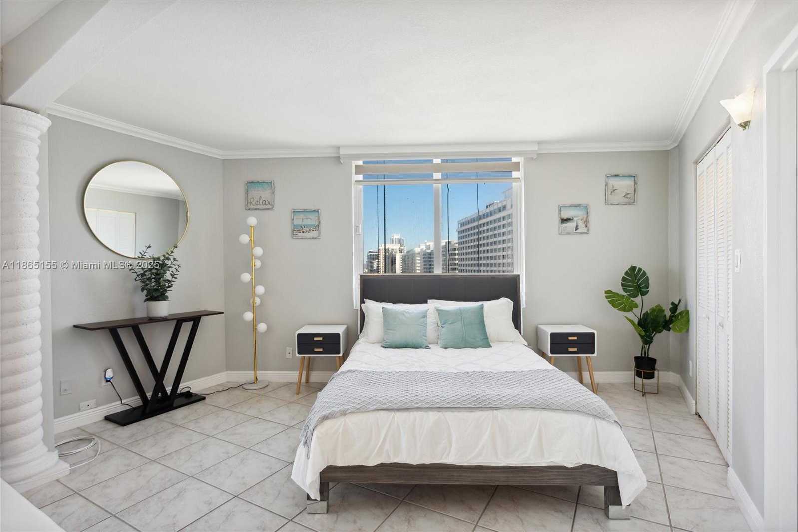 Small Image of 5401 COLLINS AVE #1020, Miami Beach Number 11